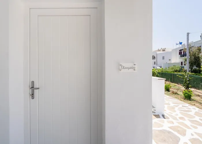 Celestial Seaview Apartments-dionysios * Naxos City